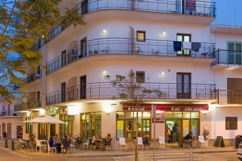 Hostal Alicante Сан-Антонио-Абад Экстерьер фото