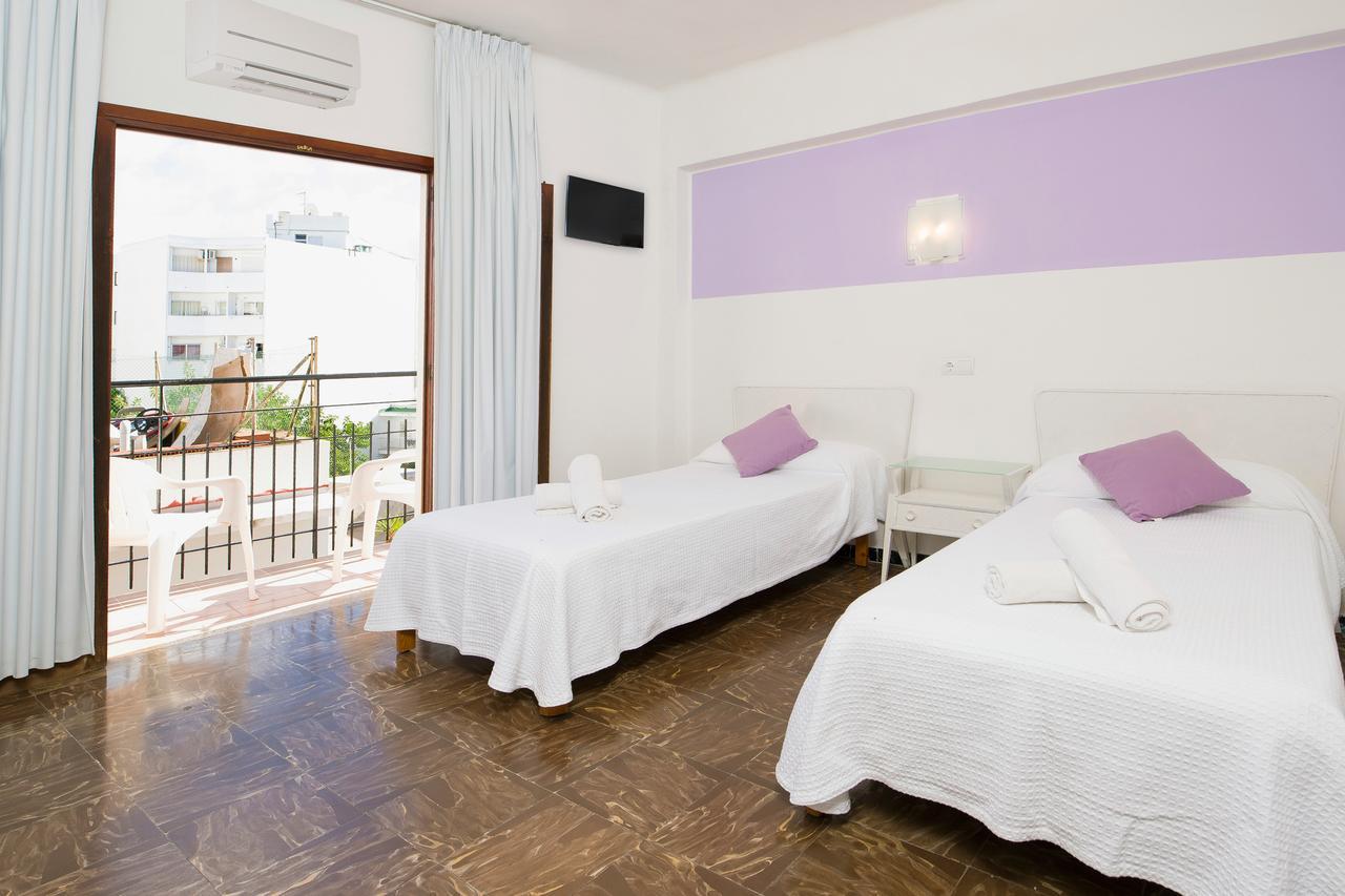 Hostal Alicante Сан-Антонио-Абад Экстерьер фото